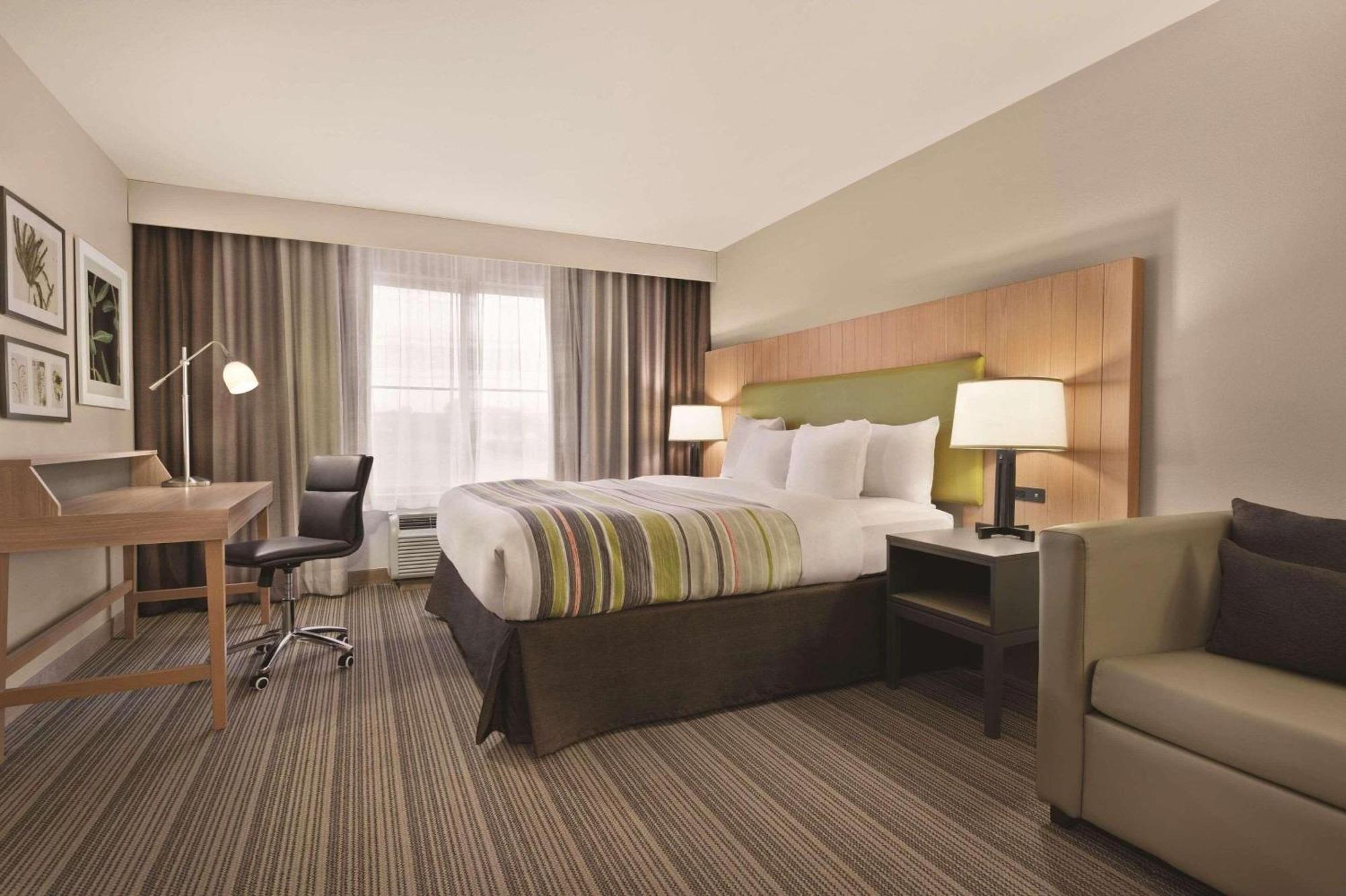 Country & By Radisson, Wytheville, Va Wytheville
