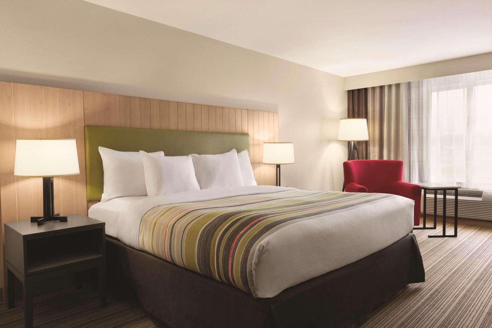 Hotel Country & By Radisson, Wytheville, Va 3*
