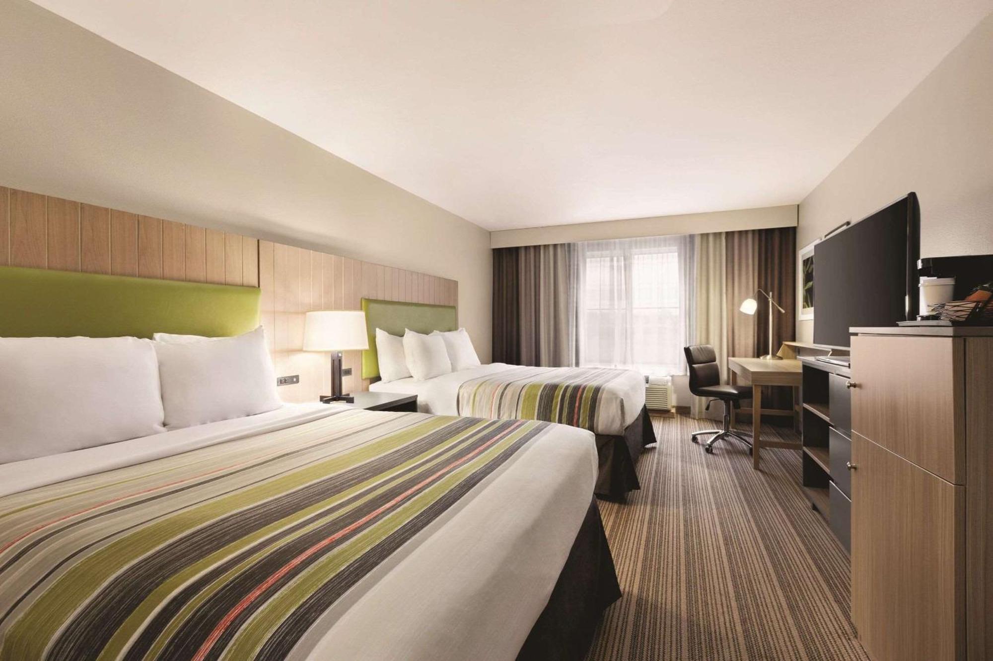 Hotel Country & By Radisson, Wytheville, Va Wytheville