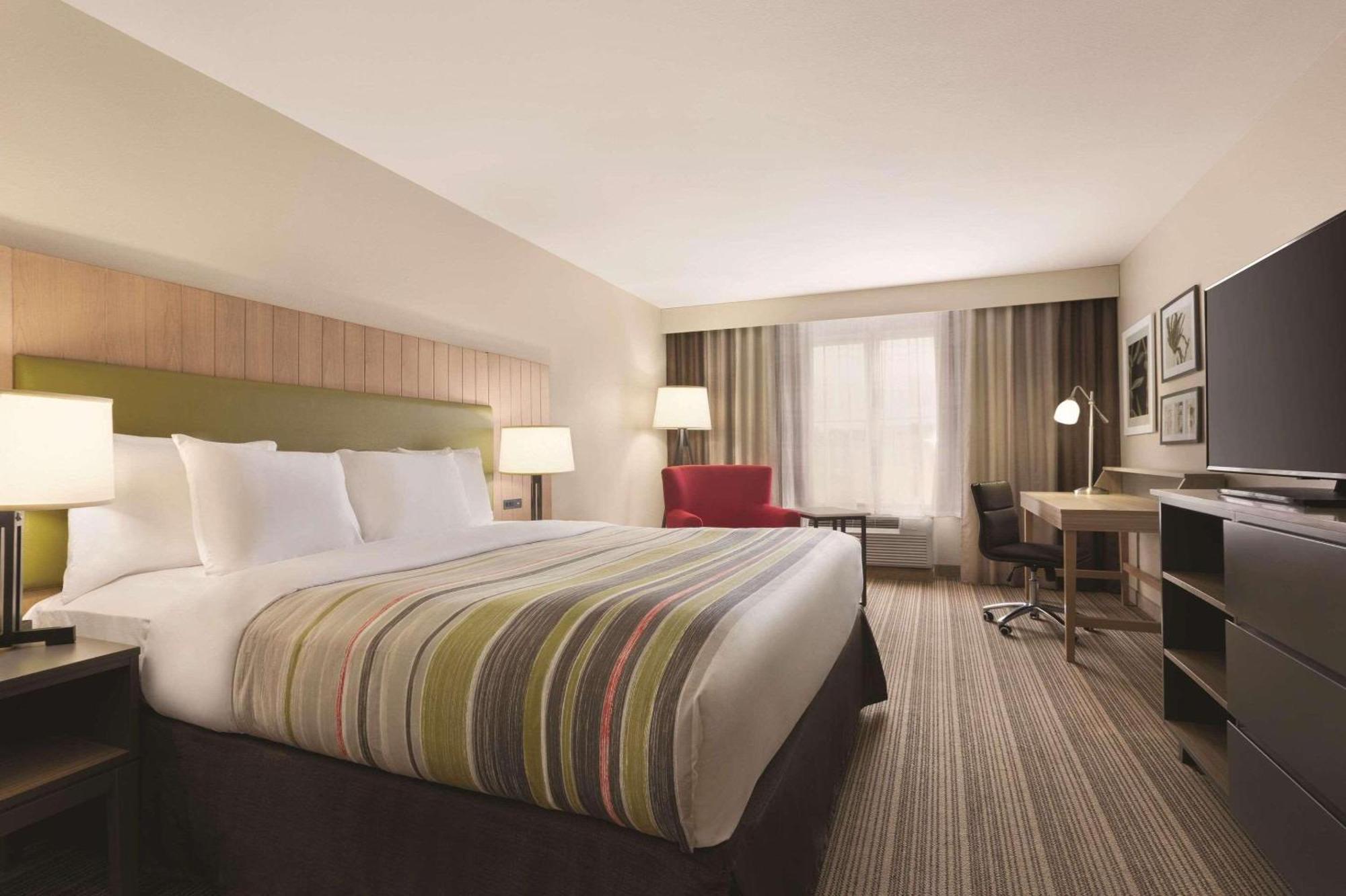Hotel Country & By Radisson, Wytheville, Va 3*