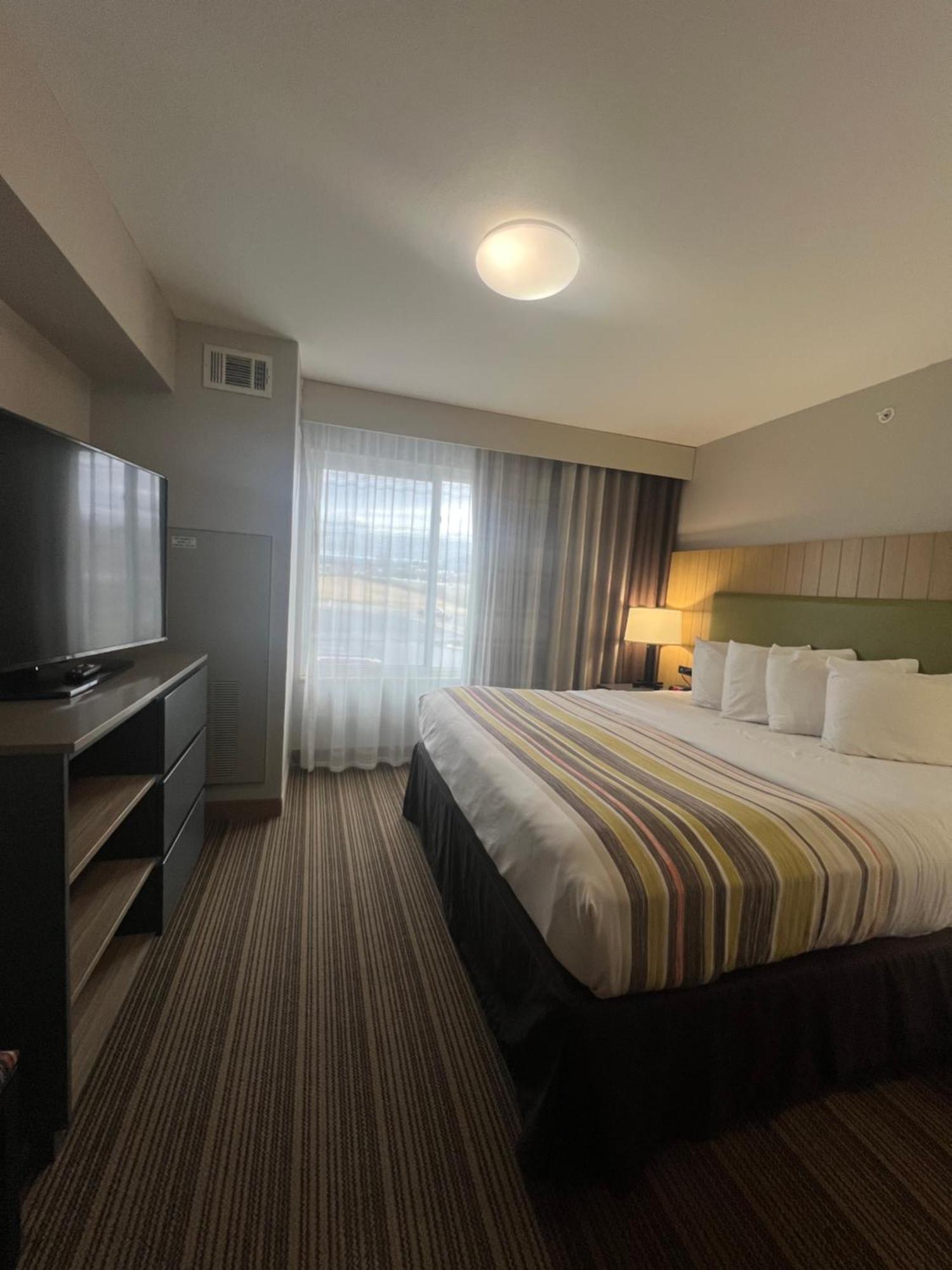 Country & By Radisson, Wytheville, Va Wytheville