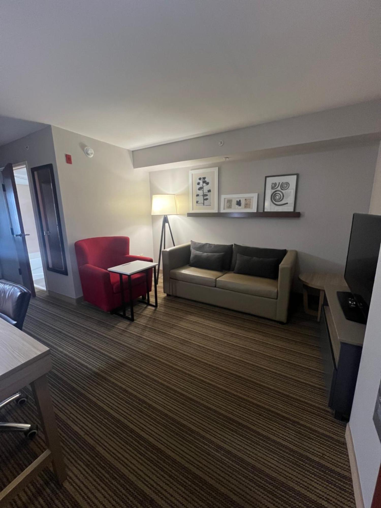 Hotel Country & By Radisson, Wytheville, Va 3*